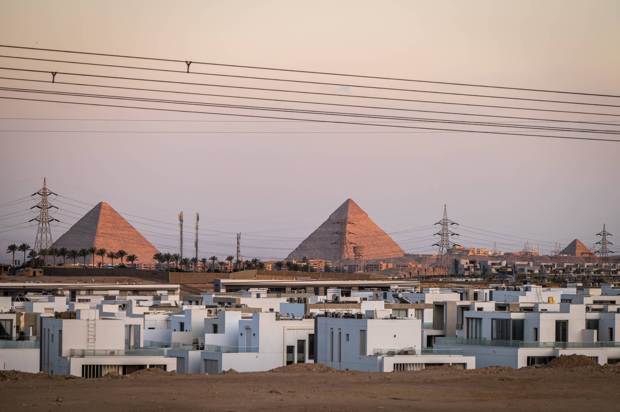 Abendlicher Blick auf die Pyramiden von Gizeh