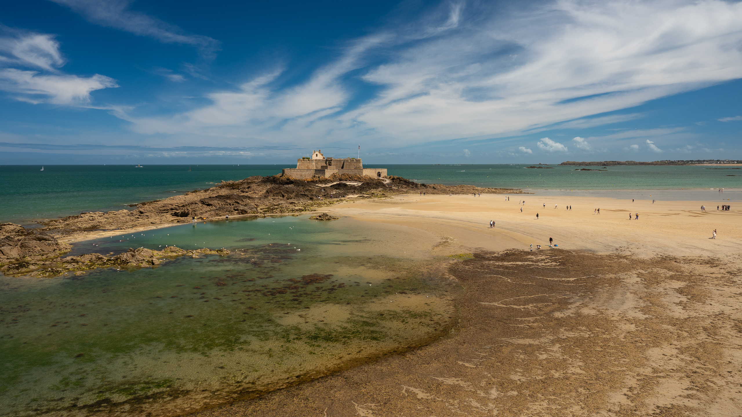 Die Smaragdküste vor der Bucht von Saint-Malo