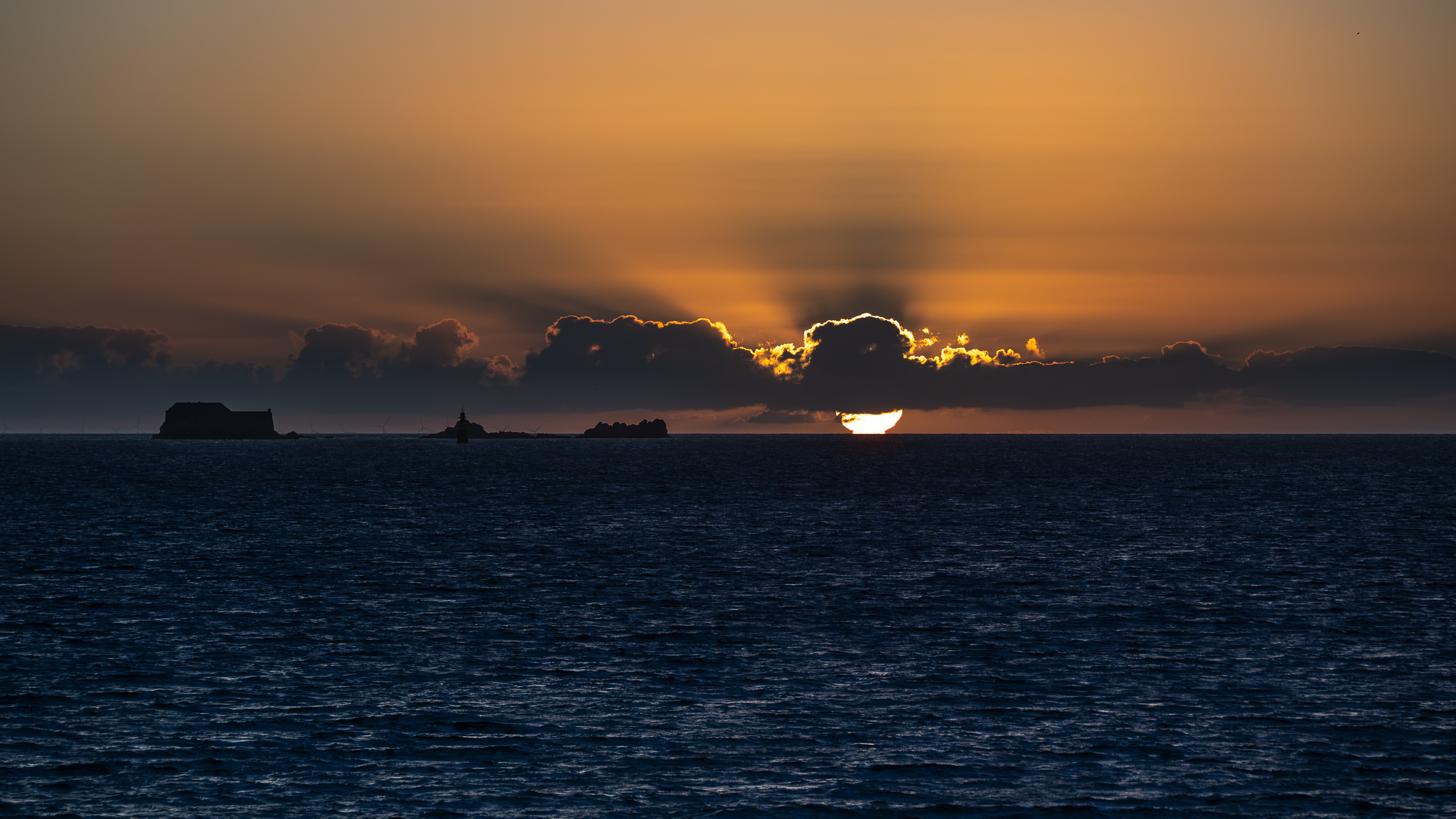 Wolkenbank vor dem Tauchgang