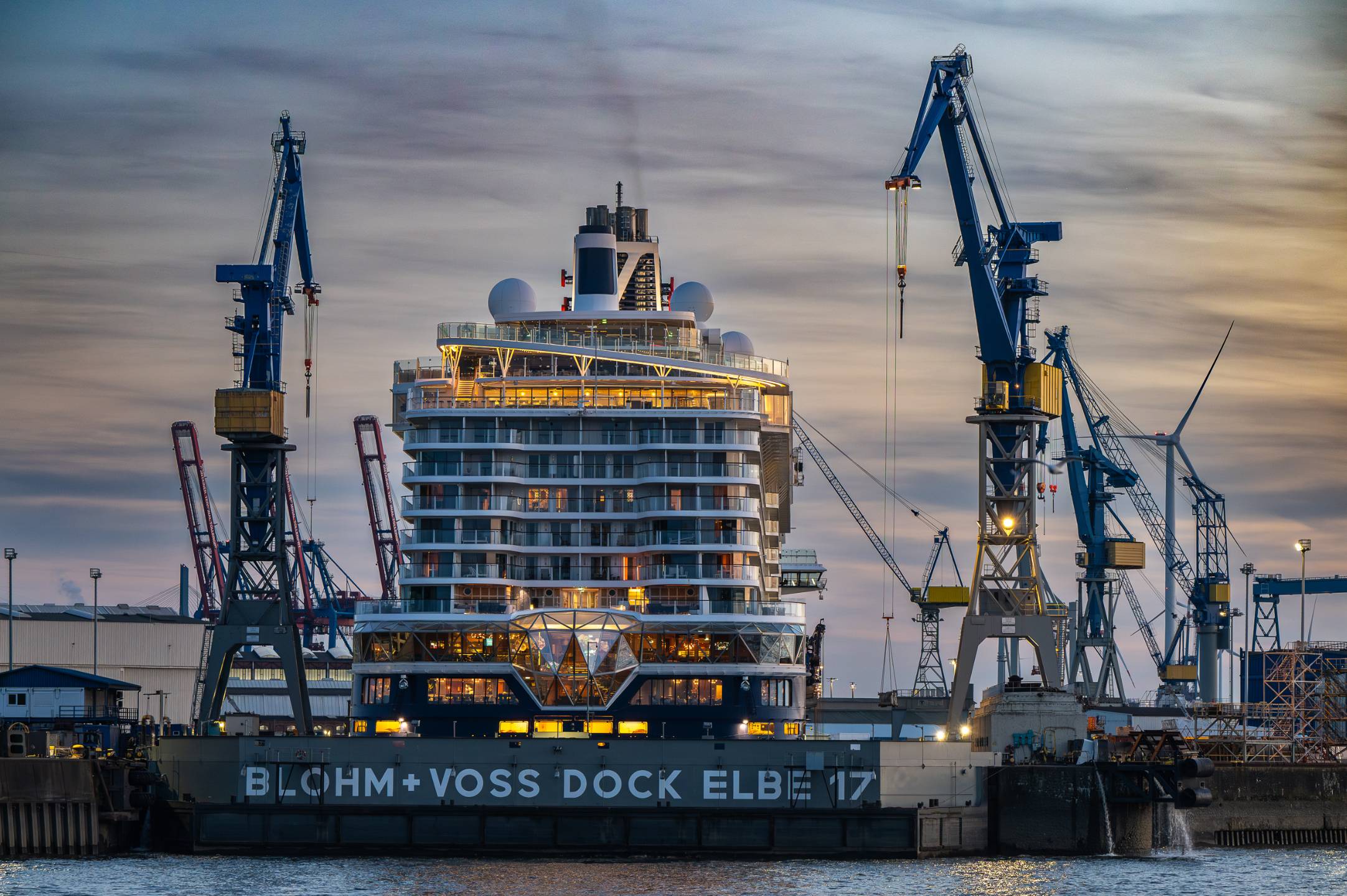 Blohm + Voss Dock Elbe 17